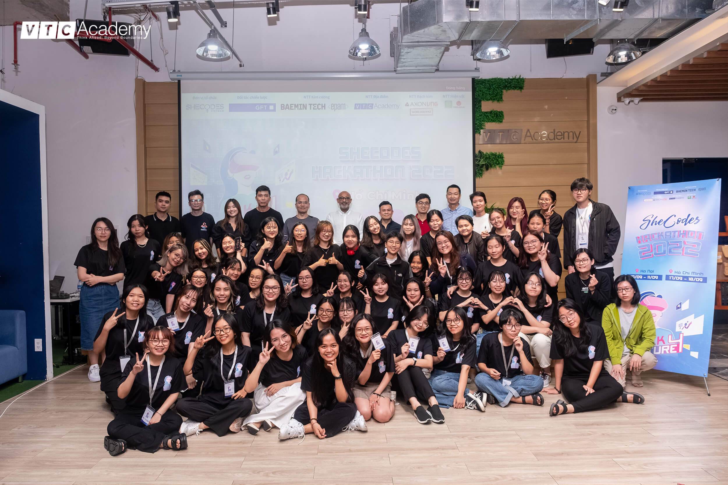 Closing a memorable journey with SheCodes Hackathon 2022 – HACK4FUTURE